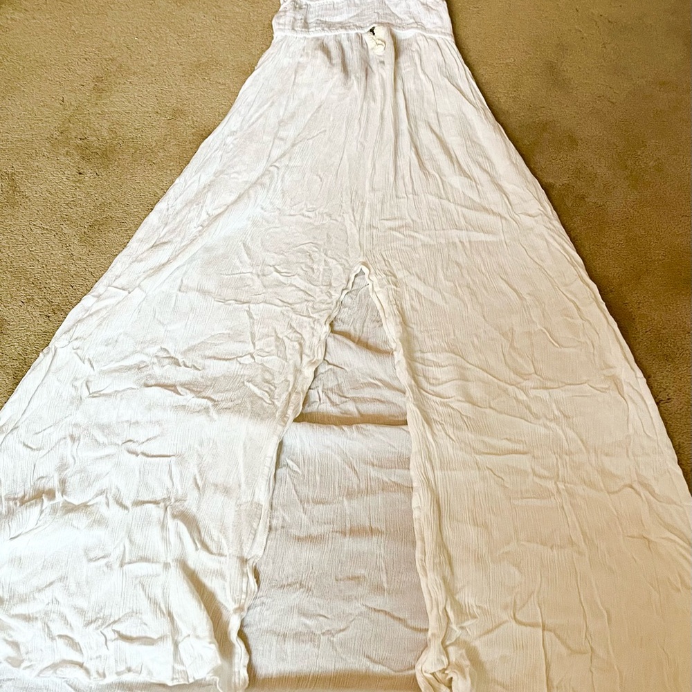 Elegant White Maxi Sun Beach Dress, Small, Lightweight - Picture 4 of 9